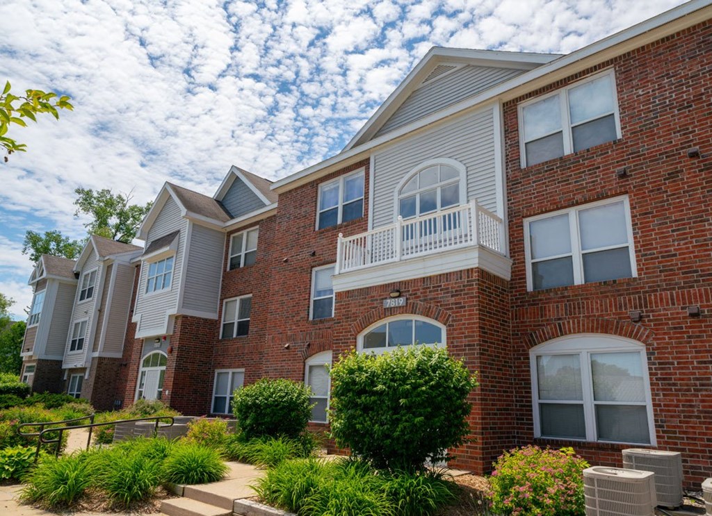 Exterior Front of Building at Canal 2 Apartments, Lansing, 48917