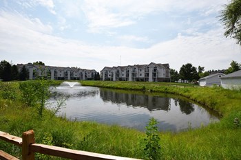 Gorgeous Pond Views Gorgeous Pond Views at Canal 2 Apartments in Lansing, MI - Photo Gallery 2