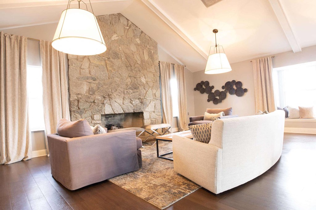 a living room w at Pheasant Run, Indiana, 47909