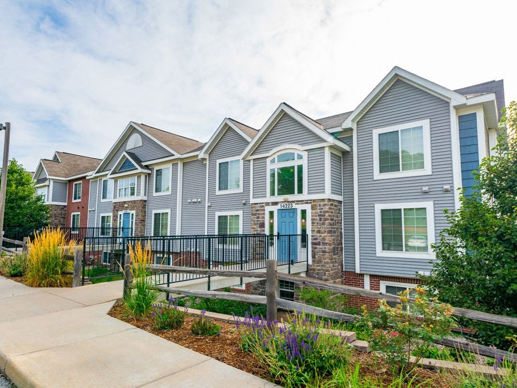 Beautiful Plants Outside at Colonial Pointe at Fairview Apartments, Bellevue, 68123