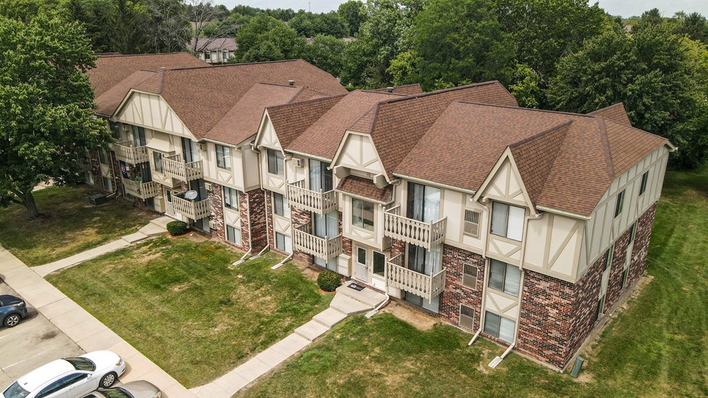 our apartments offer a clubhouse at Beacon Hill and Great Oaks Apartments, Rockford
