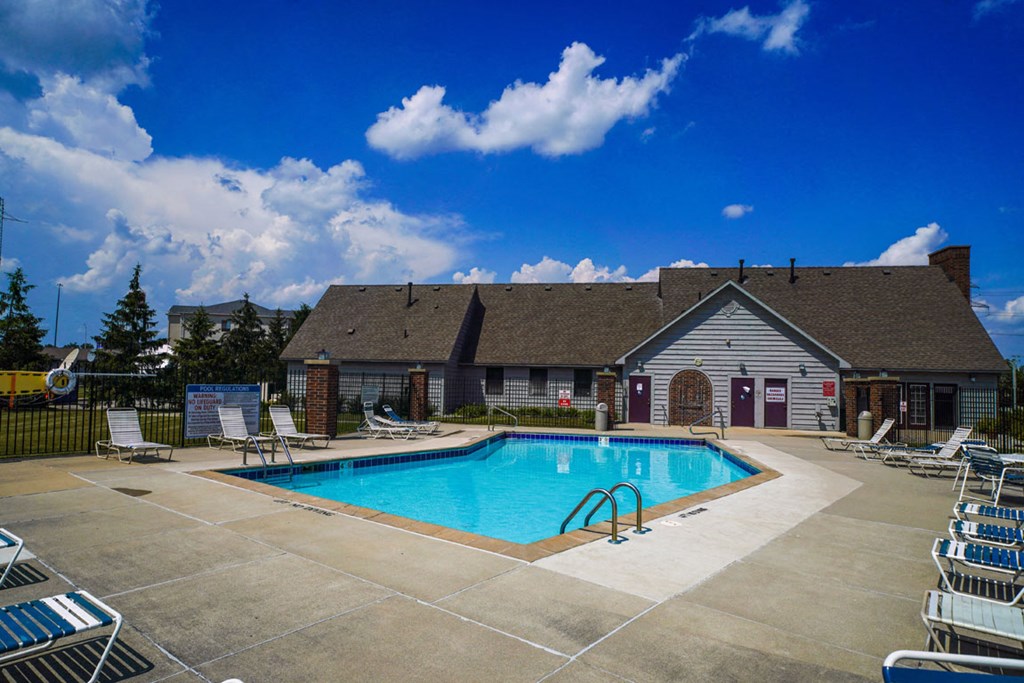 Dupont Lakes Apartments