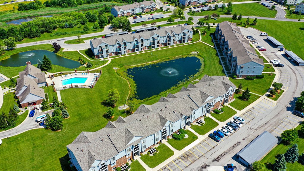 Dupont Lakes Apartments