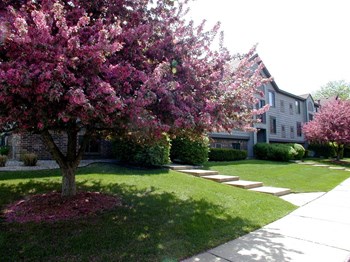 Welcoming Community Welcoming Community at Emerald Park Apartments, Kalamazoo - Photo Gallery 4
