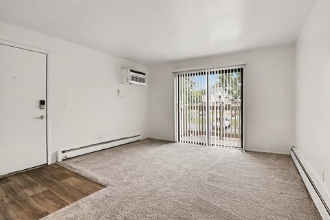 719 Avenue A Apt 1D 1 Apartment for Rent