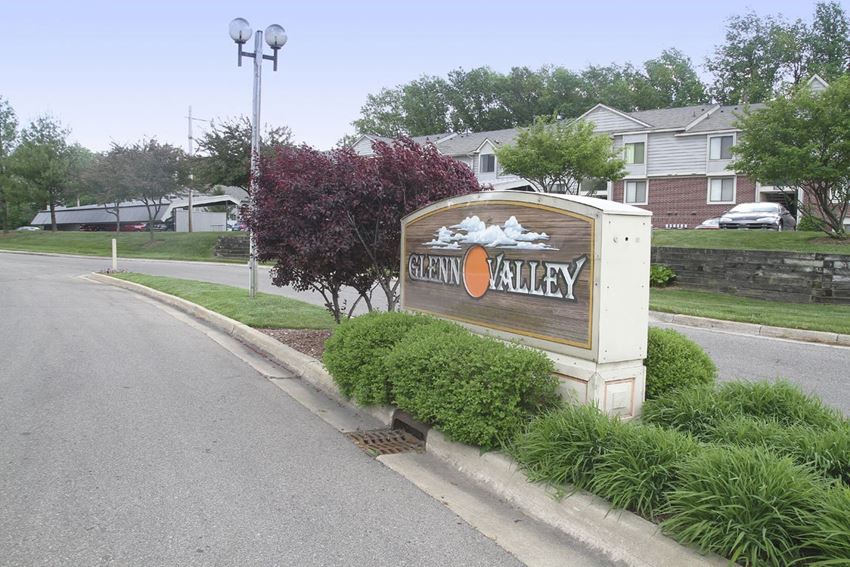 Property Welcome Signage Property Welcome Signage at Glenn Valley Apartments, Battle Creek, 49015