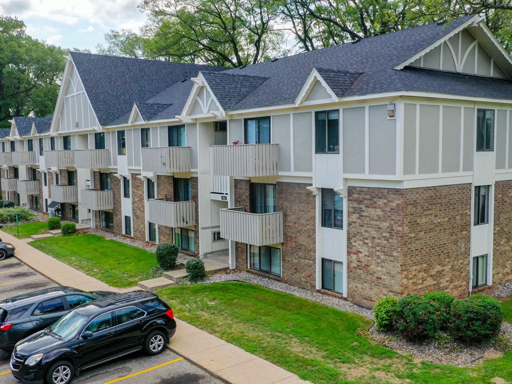 Off Street Parking at Glen Oaks Apartments, Muskegon