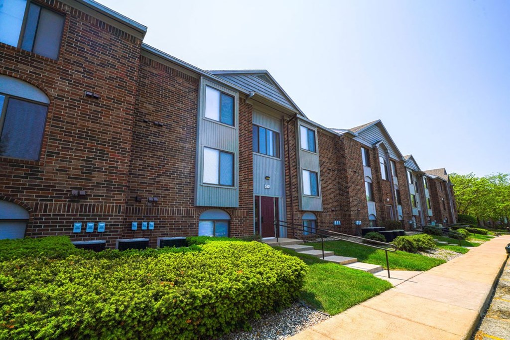 Walking Paths at Green Ridge Apartments, 49544