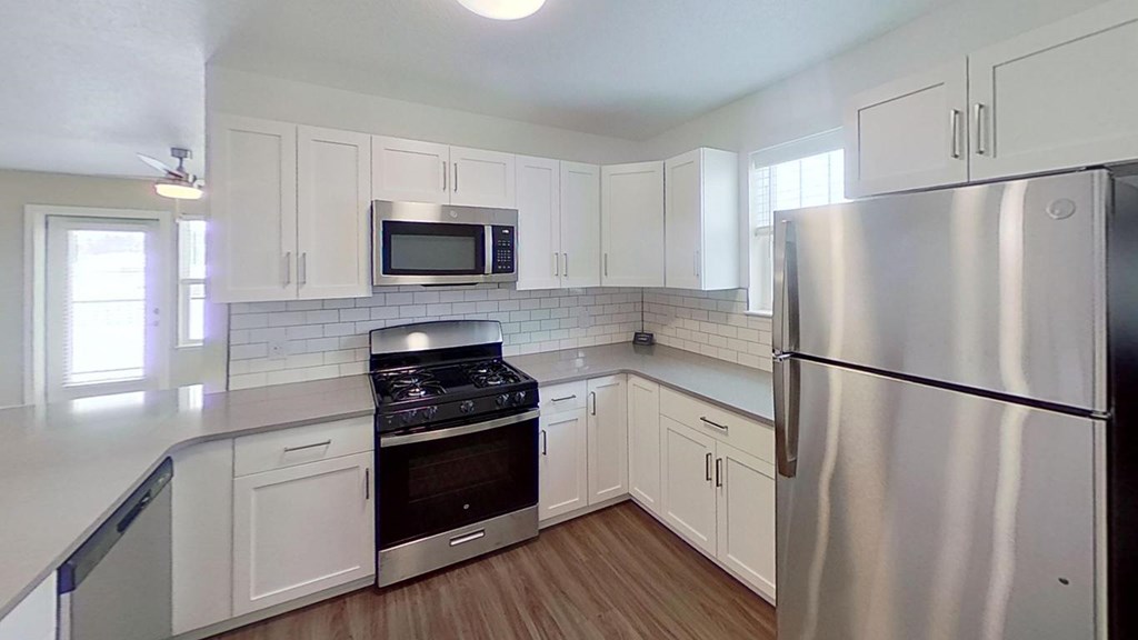 Kitchen Appliances at The Grove Apartment Homes, Lincoln Nebraska