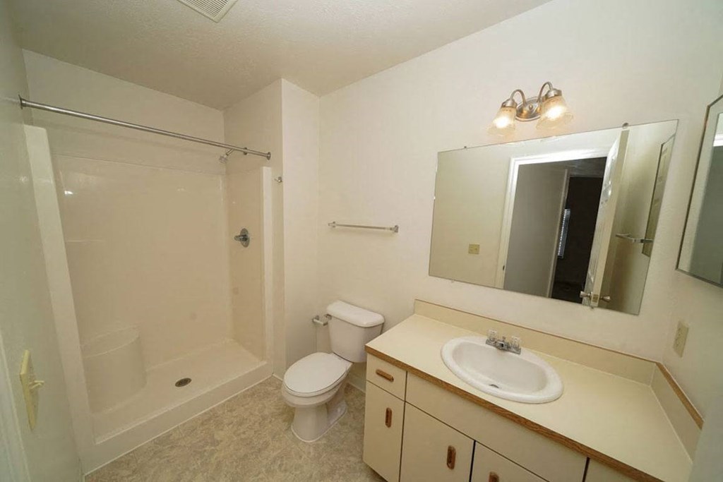 Full Bathroom with Shower at Gull Prairie/Gull Run Apartments and Townhomes, Michigan