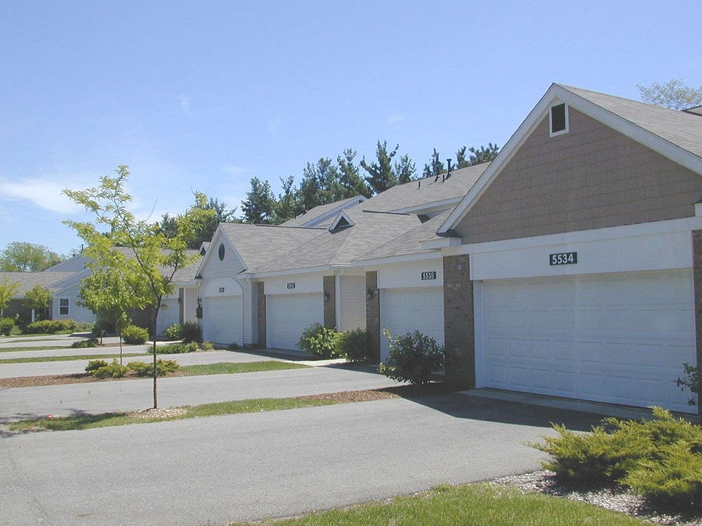 Attached Garages for Townhomes at Gull Run/Gull Prairie Apartments and Townhomes, Kalamazoo