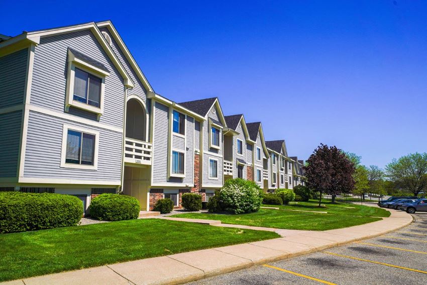 Comfortable Apartments Comfortable Apartments at Gull Prairie/Gull Run Apartments and Townhomes, Michigan, 49048 - Photo Gallery