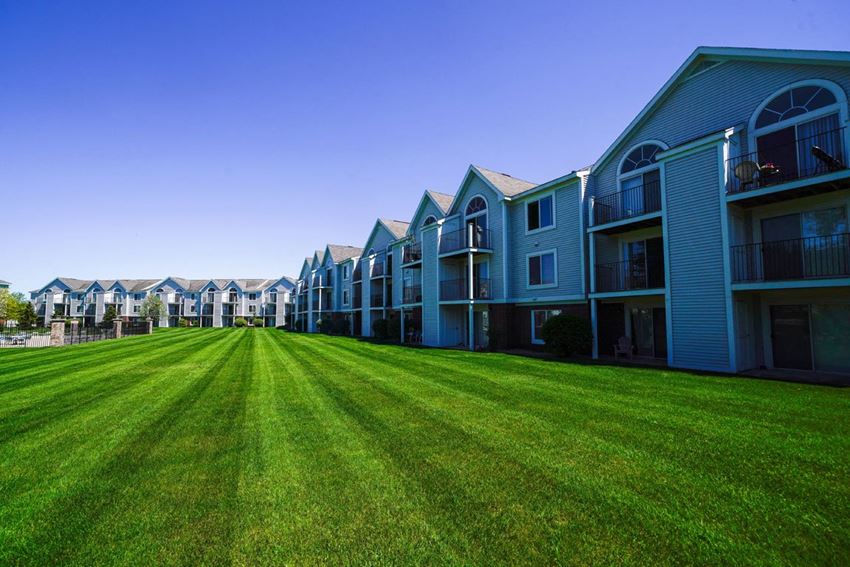 Park Like Grounds Park Like Grounds at Gull Prairie/Gull Run Apartments and Townhomes, Michigan - Photo Gallery