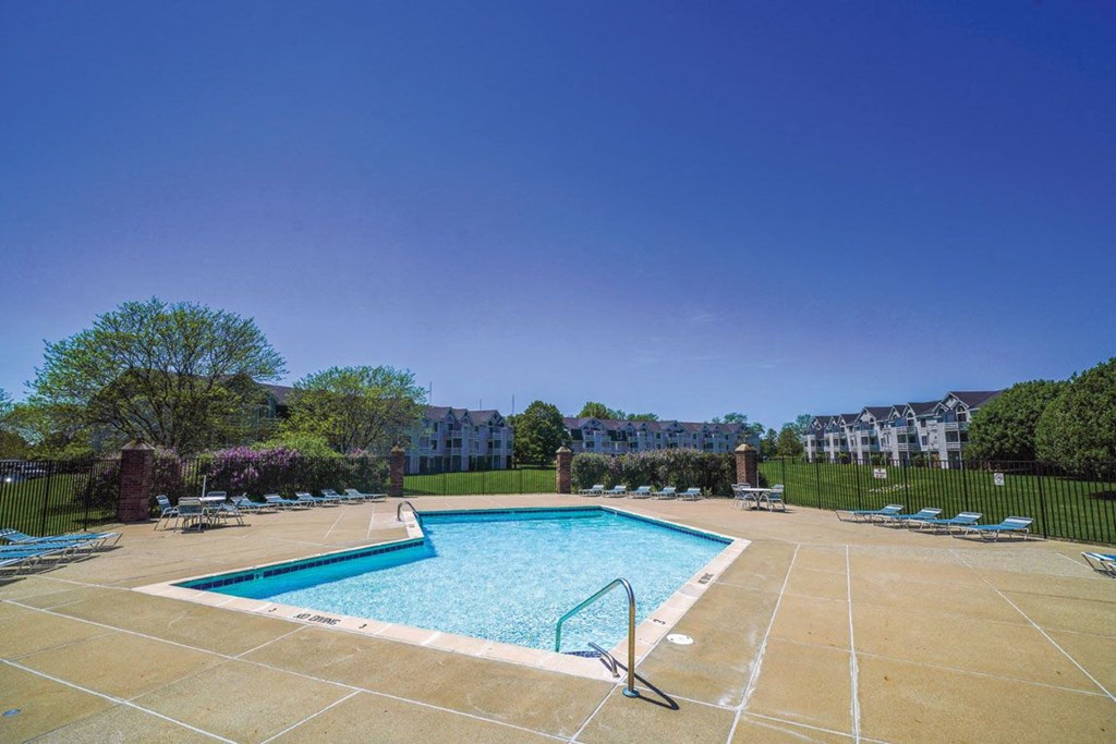 Gull Prairie/Gull Run Apartments And Townhomes, 4495 Gull Run Drive