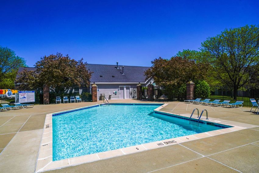 Gull Prairie/Gull Run Apartments And Townhomes, 4495 Gull Run Drive