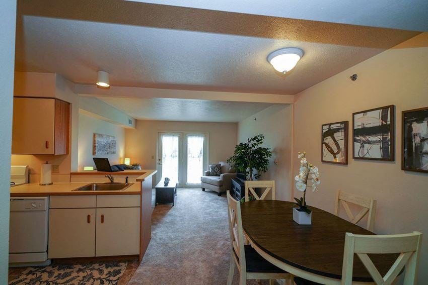 Gull Prairie/Gull Run Apartments And Townhomes, 4495 Gull Run Drive