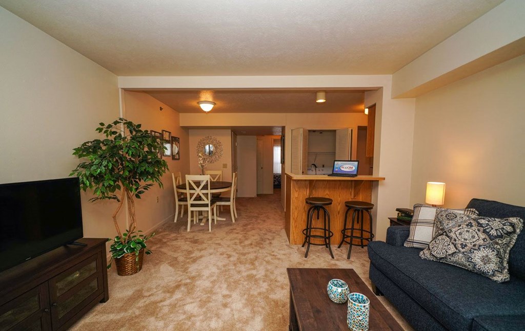 Open Layout Floor Plans at Gull Prairie/Gull Run Apartments and Townhomes, Kalamazoo