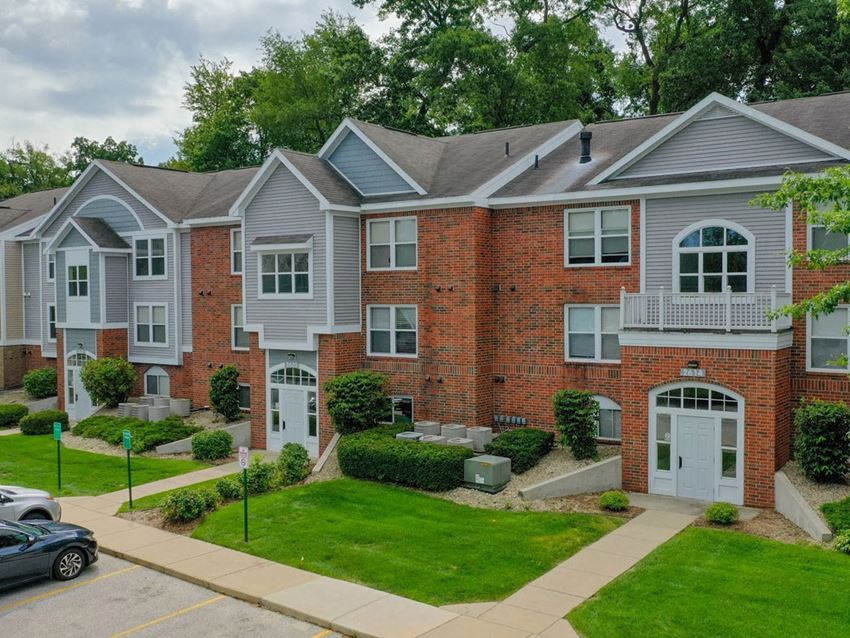 Exterior Property Design Exterior Property Design at The Highlands Apartments, Indiana, 46514 - Photo Gallery