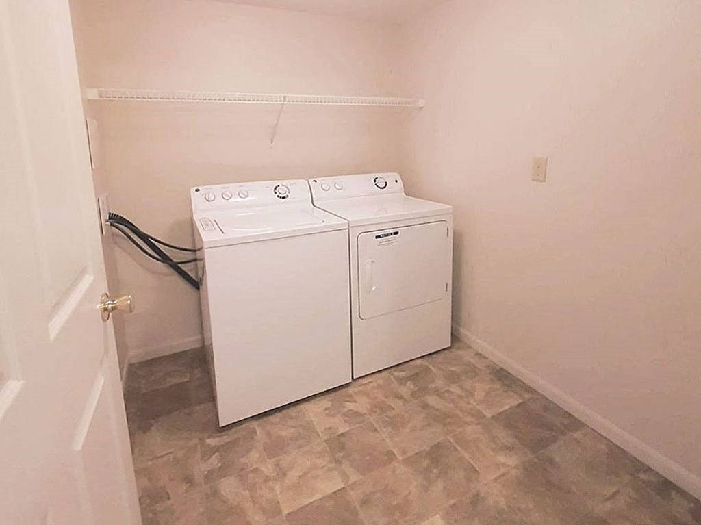Two Bedroom Laundry Room at Hunters Pond Apartment Homes, Champaign, IL