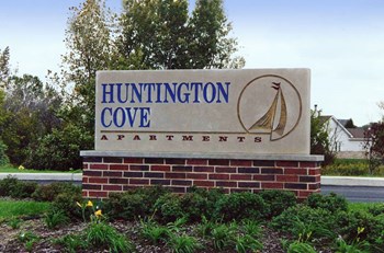 Property Signage Property Signage at Huntington Cove Apartments, Merrillville, Indiana - Photo Gallery 3