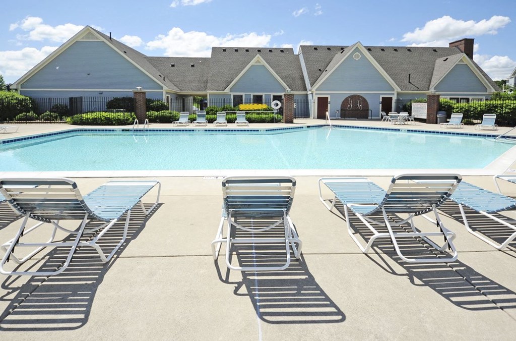 Swimming Pool With Large Sundeck And Wi Fi at Huntington Cove Apartments, Merrillville, Indiana