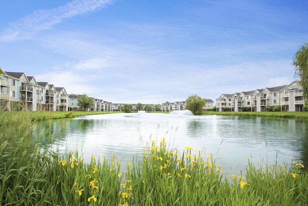 Stunning Pond and Fountain Views at Indian Lakes Apartments, Indiana, 46545