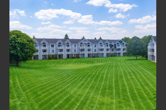 Indian Lakes Apartments, 5726 Seneca Drive, Mishawaka, IN - RENTCafé