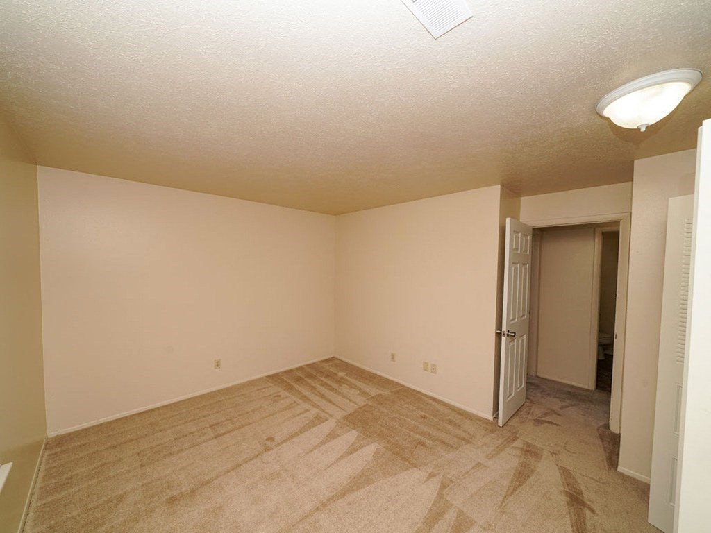 Living Room at Irish Hills Apartments, Indiana