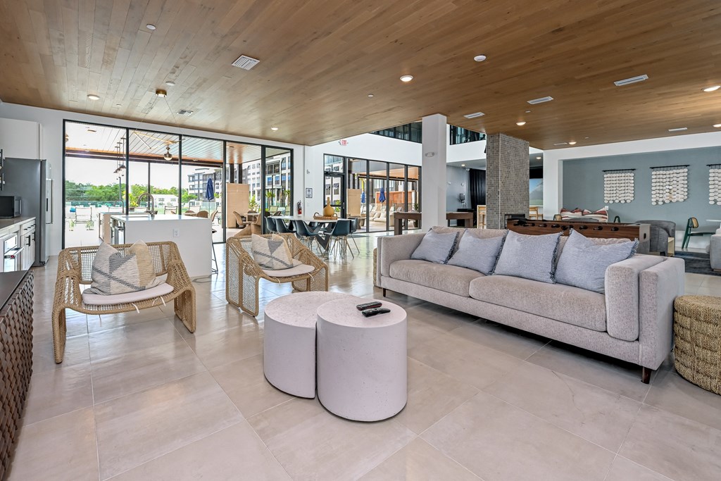 additional photo for property listing at luxurious beach house for the whole family hermanus, western at Ironwood Flats, Brandon, FL