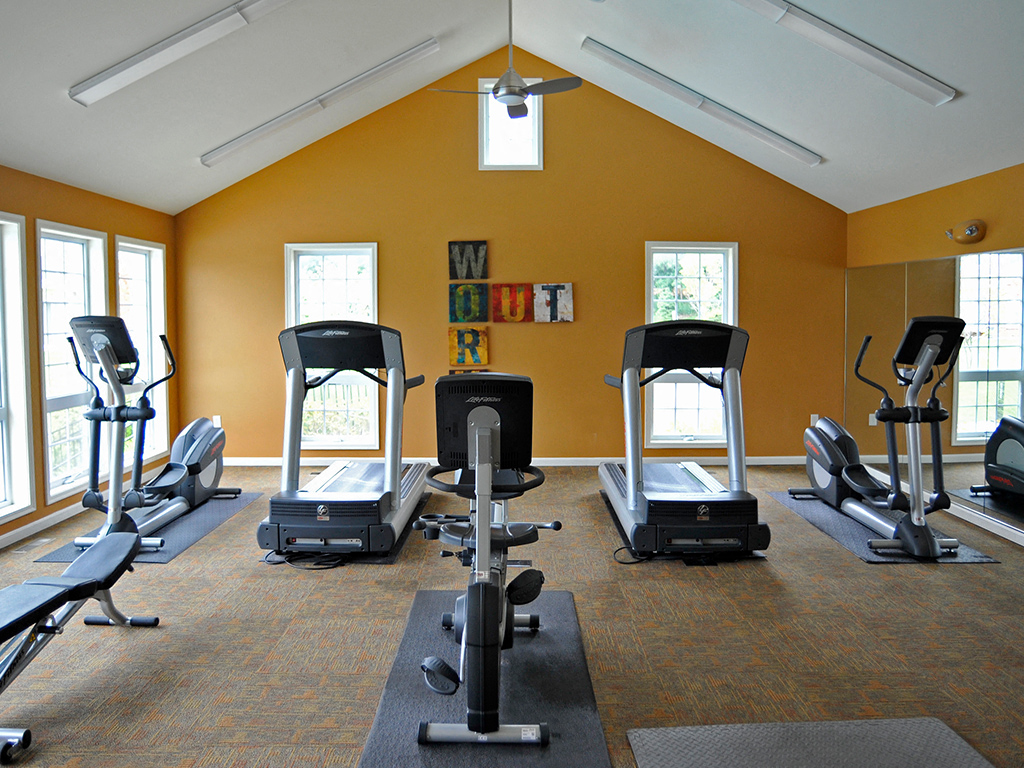 Fitness Center at LakePointe Apartments, Batavia, OH, 45103