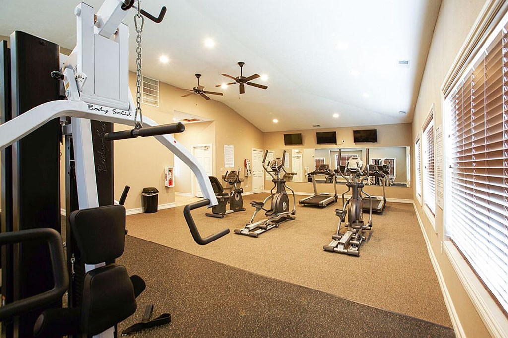 Fitness Center With Updated Equipment at Limestone Creek Apartment Homes, Madison, AL, 35756