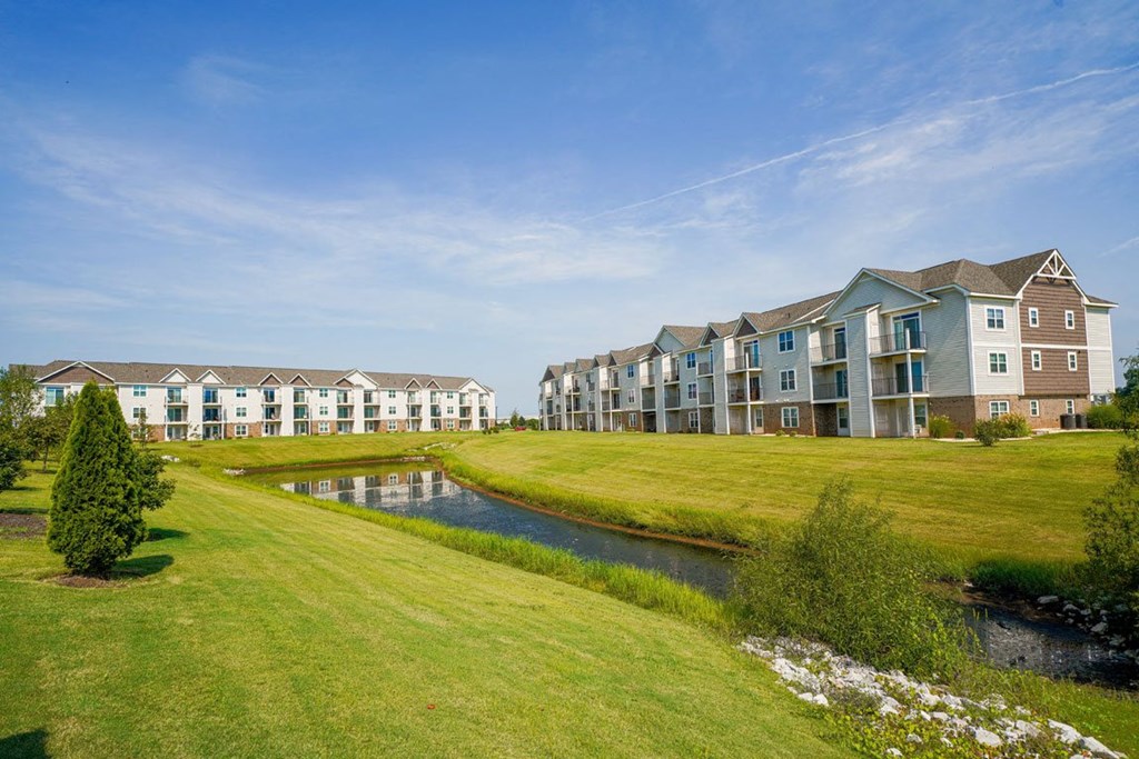 Community Pond at Limestone Creek Apartment Homes, 35756