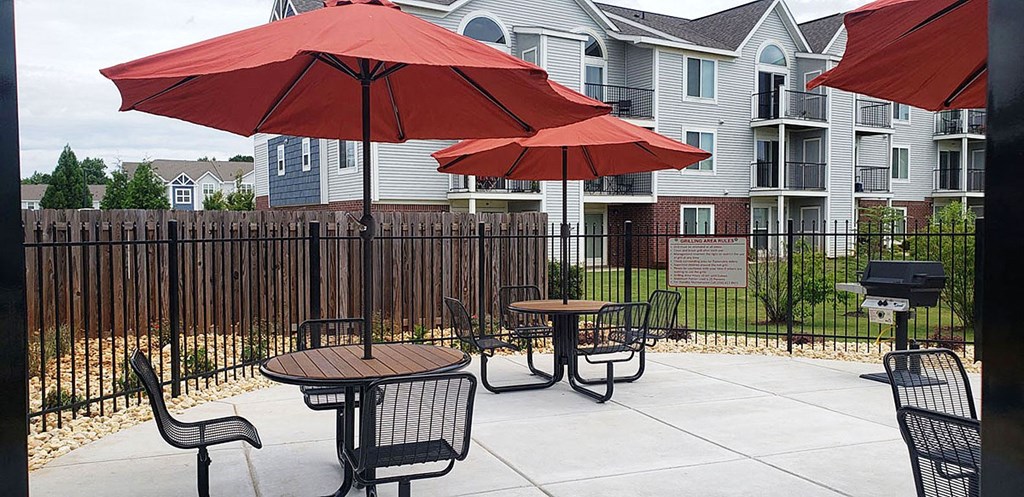 Grills and Tables at Limestone Creek Apartment Homes in Madison, AL