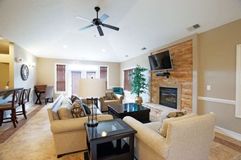 Clubhouse Lounge Area at Limestone Creek Apartment Homes, Alabama - Photo Gallery 21