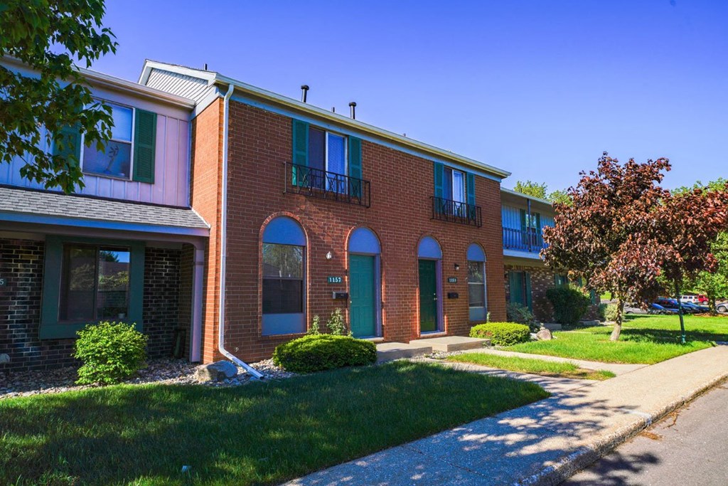 Walking Paths at Mount Royal Townhomes, Kalamazoo, MI