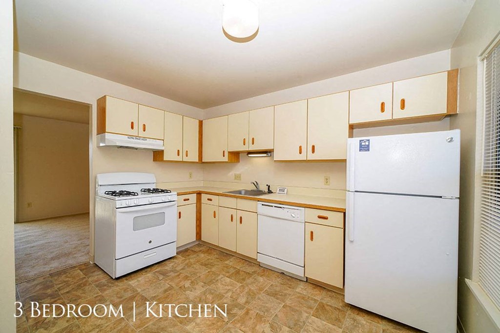 Spacious and Bright Kitchen at Mount Royal Townhomes, Kalamazoo, 49009