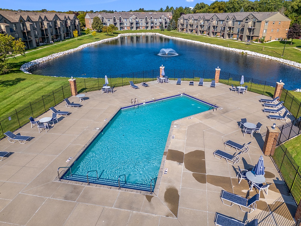 Oak Shores Apartments