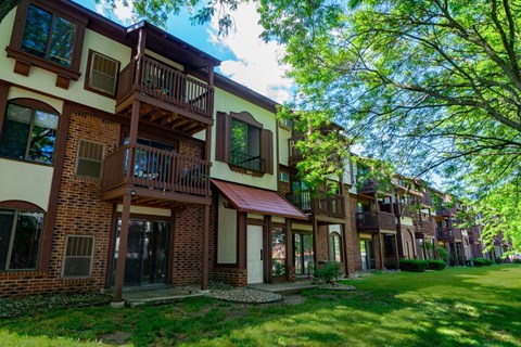 Mature Shade Trees at Old Farm Apartments, Elkhart, 46517