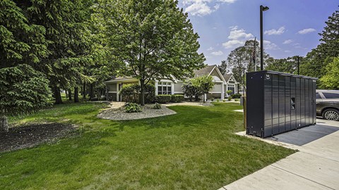 Amazon Hub package lockers at Orchard Lakes Apartments, Toledo, 43615