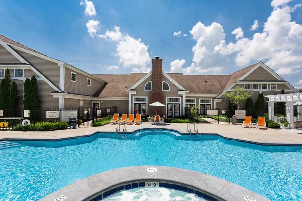 the preserve at ballantyne commons apartment swimming pool at Latitudes Apartments, Indiana