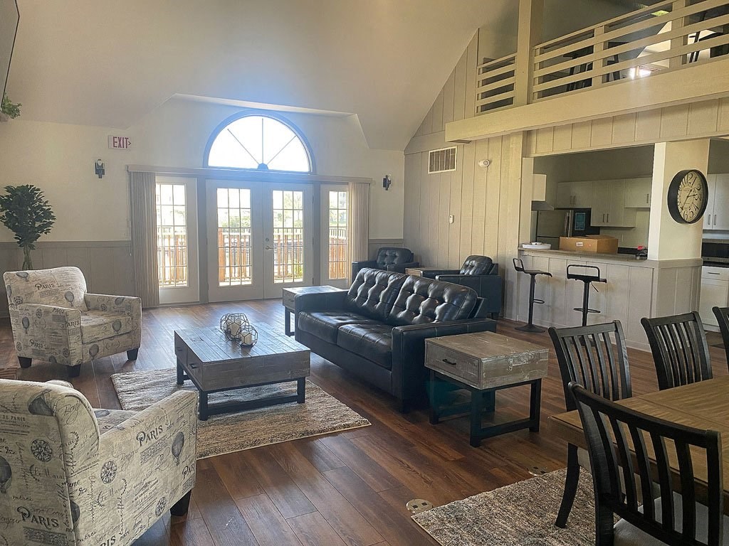 Modern Furnishings at Pine Knoll Apartments, Battle Creek