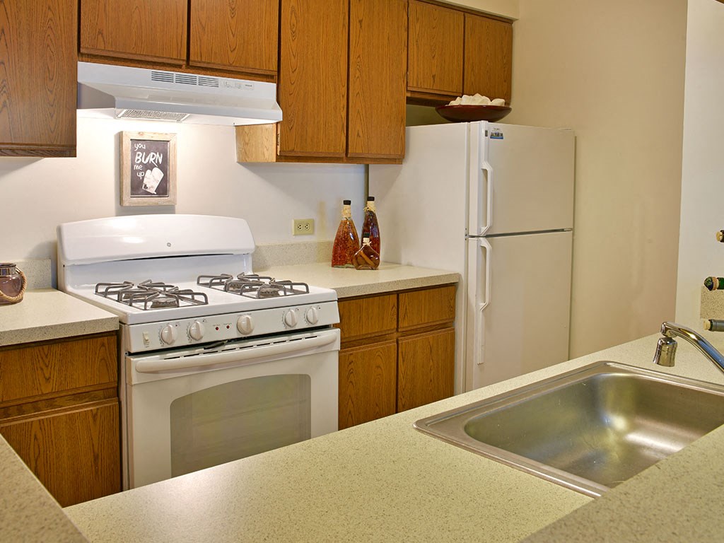 Portsmouth Apartments, 31170 Wellington Drive, Novi, MI - RentCafe