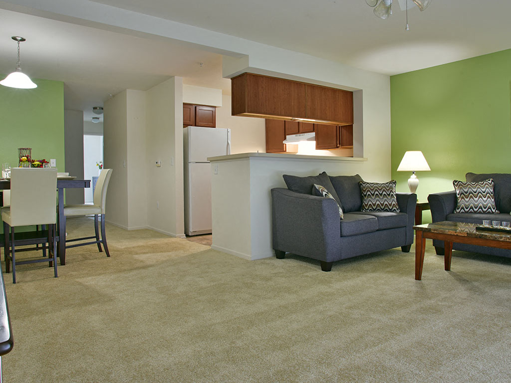Open Concept Layout at Prairie Lakes Apartments, Peoria, Illinois