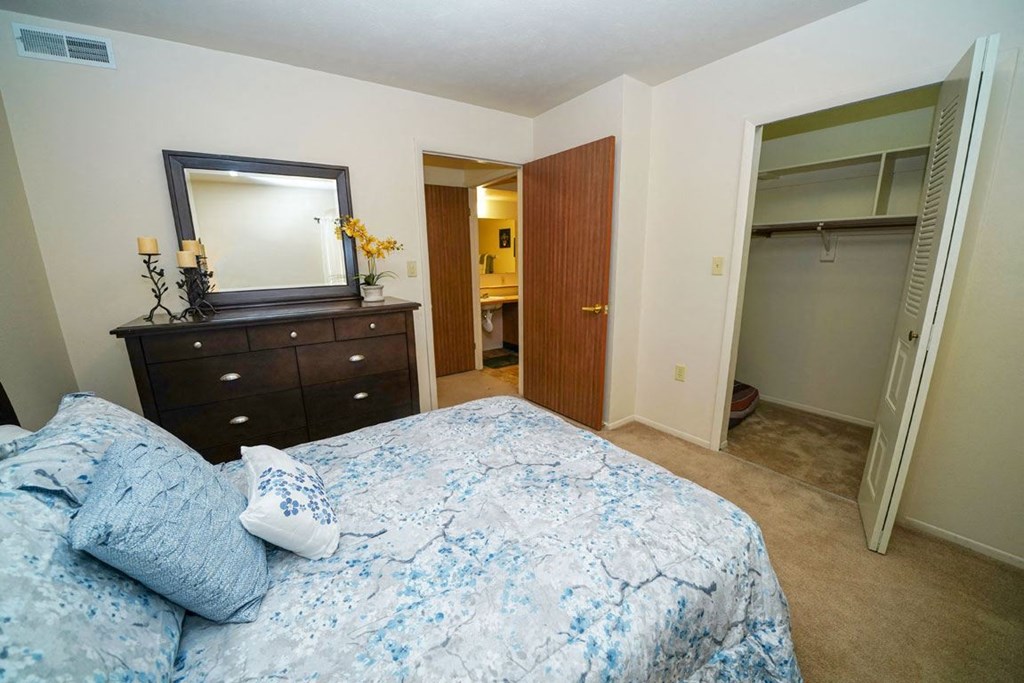Large Closets at South Bridge Apartments, Fort Wayne