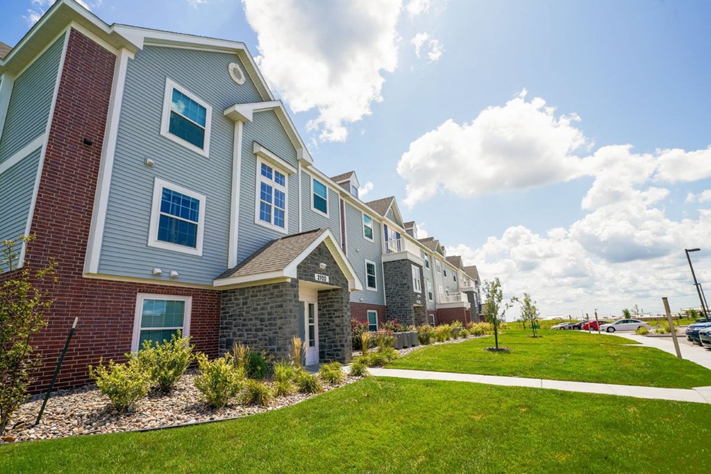 Beautiful Surroundings at Stoney Pointe Apartment Homes, Kansas, 67226