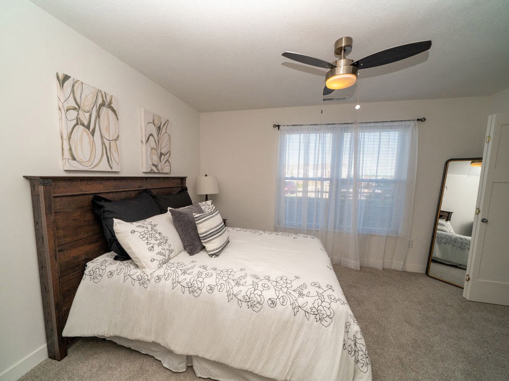 Beautiful Bright Bedroom at Trade Winds Apartment Homes, Elkhorn, 68022