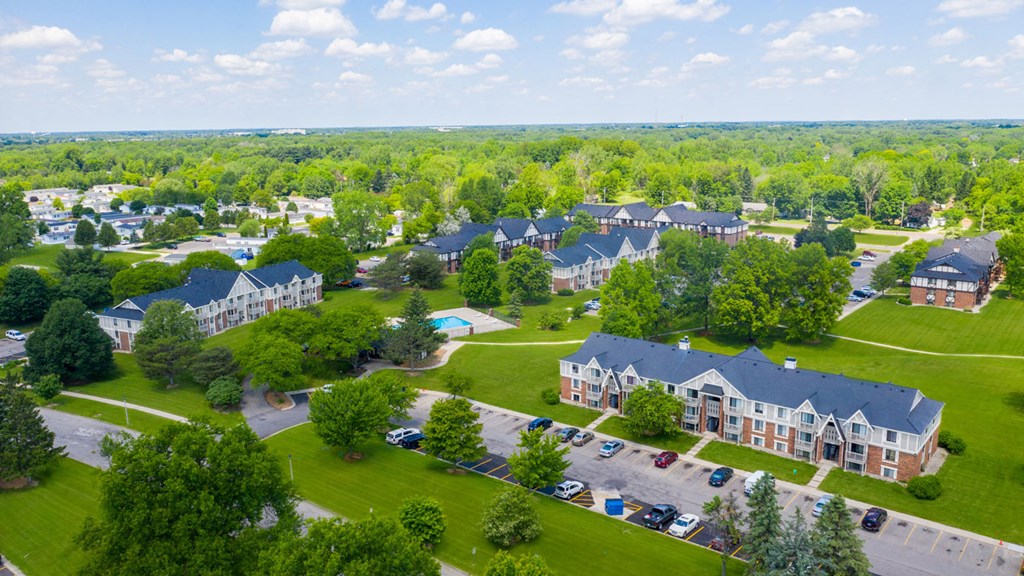 Beautiful Aerial Views at Waverly Park Apartments, Lansing