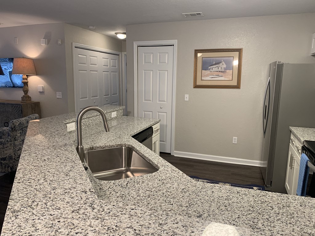 Compass kitchen breakfast bar and sink