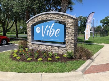 sign in front of property - Photo Gallery 2