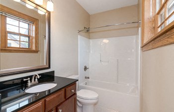 Bathroom Bathroom - Photo Gallery 6